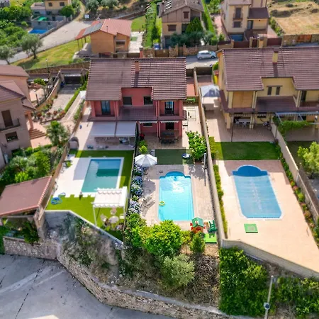 Casa Gredos , Piscina , Juegos , Bbq , Pozas , Relax Σπίτι διακοπών