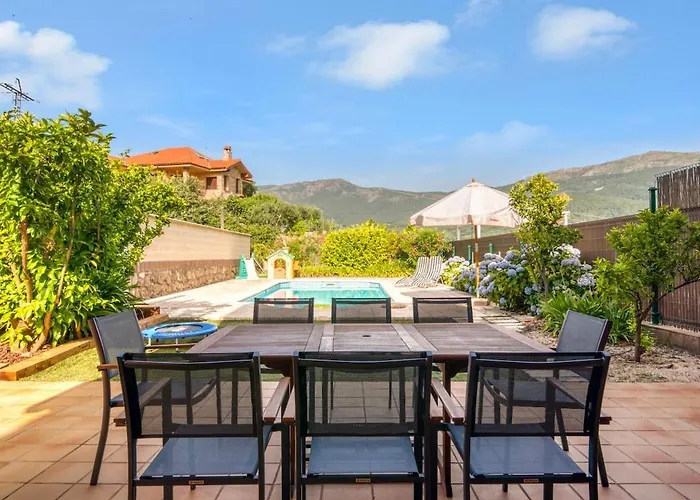 Dom wakacyjny Casa Gredos- Chimenea , Setas , Bbq , Relax