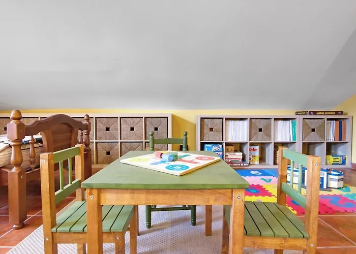 Dom wakacyjny Casa Gredos- Chimenea , Setas , Bbq , Relax *